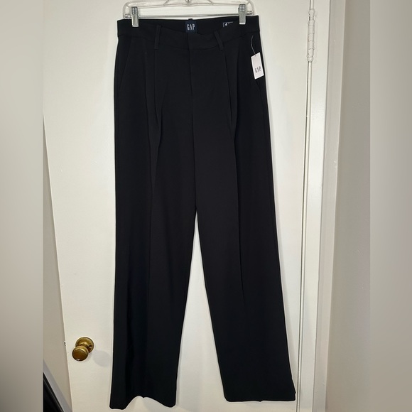 The Gap 365 Low Rise Pleated Wide-Leg Trousers - Picture 2 of 8